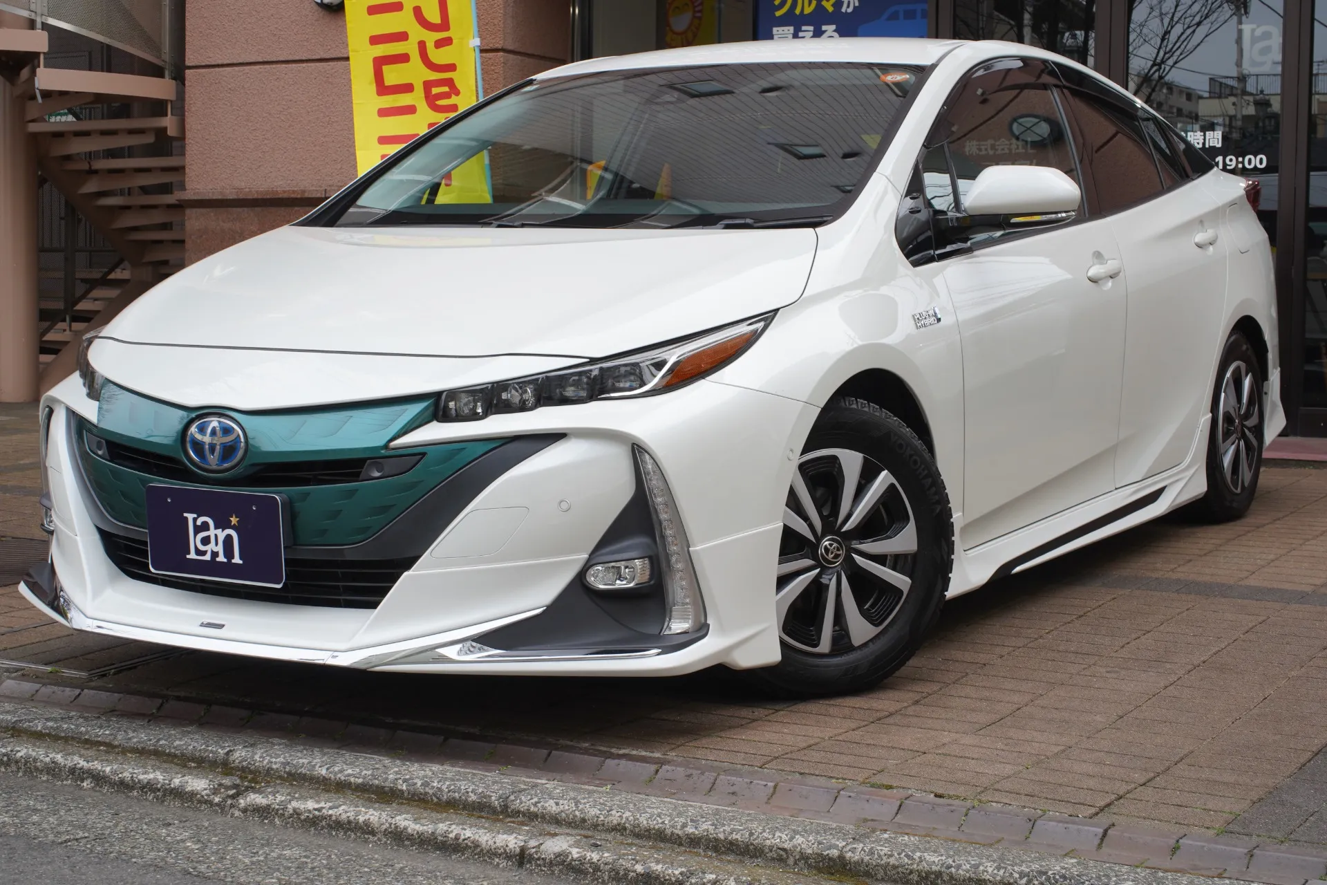 トヨタ プリウスPHV